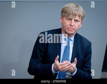 Berlino, Germania. 06 maggio 2021. Rüdiger Kruse, membro della CDU del Bundestag, parla alla sessione del Bundestag. Il tema è l'economia marittima. Credit: Kay Nietfeld/dpa/Alamy Live News Foto Stock