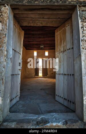 Bellissime immagini della storica vecchia porta Al-Uqair in Arabia Saudita. Foto Stock