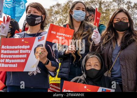 LONDRA, UK – 02/05/21: Sosteniamo la marcia dei dimostranti NUG a sostegno del governo di unità Nazionale del Myanmar. Protesta dopo il recente colpo di stato militare Foto Stock