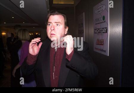 London Film Critic Awards Febbraio 2001 al Savoy, Timothy Spall arrivo. Foto Stock