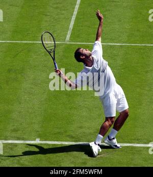 Wimbledon Tennis Championships Giugno 2001Pete Sampras v F Clavet nella foto il primo giorno Foto Stock