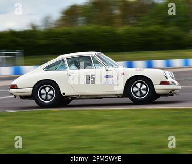 Mark Bates, James Bates, Porsche 911, RAC Pall Mall Cup for Pre-66 GT, Sports Racing and Touring Cars, Donington Historic Festival, Donington Park, en Foto Stock