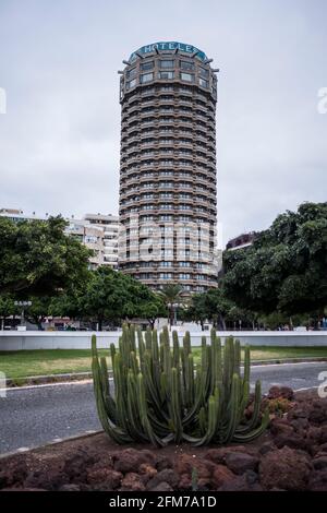 Gran Canaria, eine spanische Kanarische Insel vor der Nordwestküste von Afrika. Das AC Hotel Gran Canaria a Las Palmas de Gran Canaria. Foto Stock