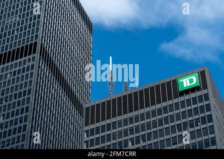 TD banca nero grattacieli nel quartiere finanziario di Toronto, Canada. TD sta per Toronto Dominion Foto Stock