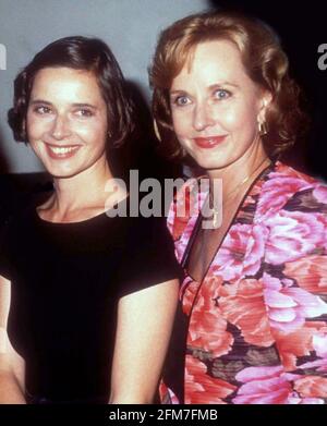 Ingrid, Isabella Rossellini & mamma mia Lindstrom 1989 Foto di Adam Scul/PHOTOlink Foto Stock