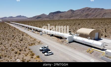 Un test hyperloop tubo è visto presso la Virgin Hyperloop struttura vicino a Las Vegas, Nevada, 5 maggio 2021. Foto scattata il 5 maggio 2021. REUTERS/Mike Blake