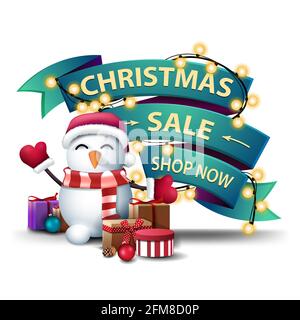 Vendita di Natale, negozio ora, banner sconto sotto forma di nastri verdi avvolti garland con pupazzo di neve in cappello Babbo Natale con regali Foto Stock