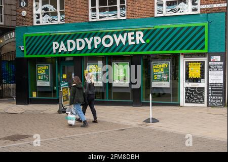 Paddy Power bookmakers su Orford Place Norwich City Foto Stock