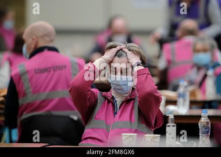 Kelso, Regno Unito. 07 maggio 2021. Elezione del Parlamento scozzese 2021 conteggio dei voti espressi nelle circoscrizioni locali. Midlothian South, Tweeddale e Lauderdale Constitutency e Ettrick, Roxburgh e Berwickshire Constitutency ( Credit: Rob Grey/Alamy Live News Foto Stock