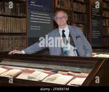 Milano, Italia. 07 maggio 2021. Milano, Italia Napoleone Milano un laboratorio di idee rivoluzionarie 1796-1821 mostra la Biblioteca Nazionale Braidense James Bradburne direttore della galleria d'arte di Brera e la Biblioteca Braidense dal 5 maggio al 10 luglio 2021. Iin la foto: James Bradburne direttore della galleria d'arte di Brera e della Biblioteca Braidense Credit: Agenzia fotografica indipendente/Alamy Live News Foto Stock