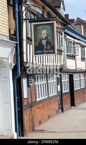 Lord Nelson pub segno, storico vecchio edificio, Ipswich, Suffolk, Inghilterra, REGNO UNITO Foto Stock