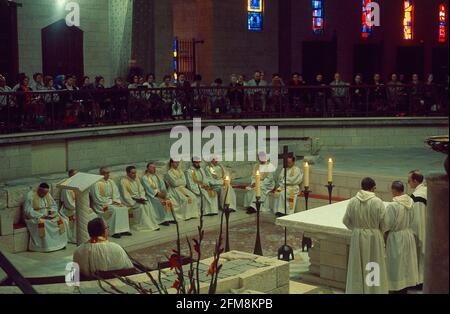 CELEBRACION DE LA STA MISA. POSIZIONE: BASILICA DE LA ANUNCIACION. NAZARET. ISRAELE. Foto Stock