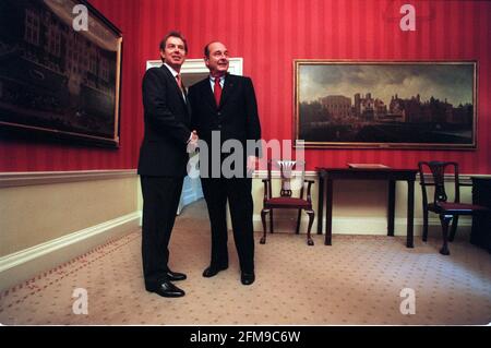 Il Presidente Jacques Chirac novembre 1999 e il primo Ministro Tony Blair Al 10 di Downing Street Foto Stock