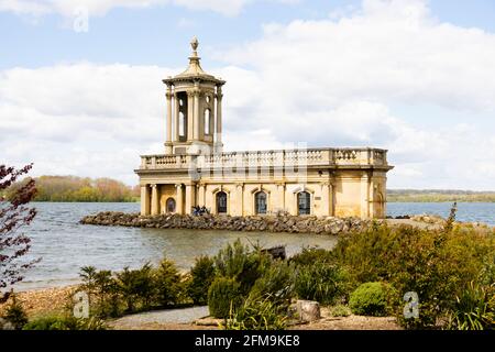 Normanton Church, Rutland Water, Oakham, Rutland, Inghilterra. Bacino idrico angliano, costruito nel 1970. Foto Stock