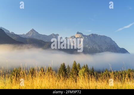Monti Karwendel vicino Krün, alta Baviera, Baviera, Germania Foto Stock