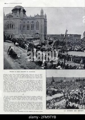 Basilique Sainte Thérèse de Lisieux. 1937. Pendant la messe solennelle de communion Foto Stock