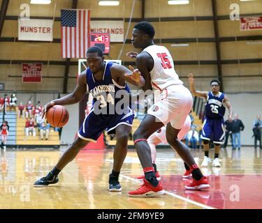 MUNSTER, STATI UNITI - 01 dicembre 2018: Munster vs Hammond Indiana High School Basketball Foto Stock
