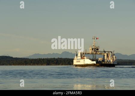 MV Kuper - Costruito: Allungato nel 2006 - lunghezza complessiva: 52.21 metri - cilindrata massima: 648 tonnellate - capacità vettura: 32 - capacità passeggeri e equipaggio Foto Stock