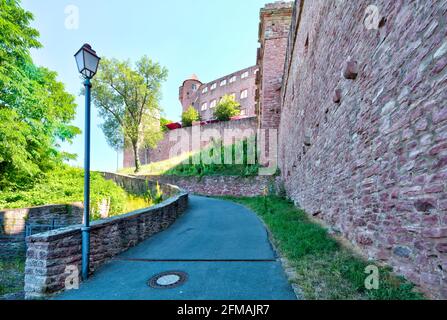 Ingresso al castello, Castello di Wertheim, vista panoramica, Wertheim, Baden-Wuerttemberg, Germania, Europa Foto Stock