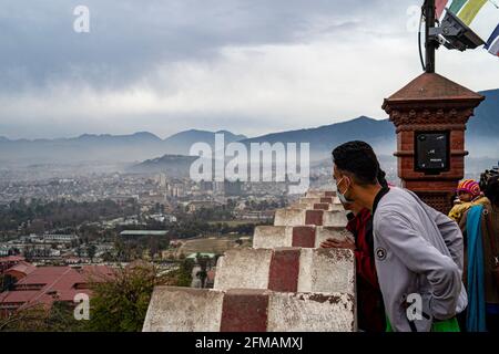 Vista dal complesso del tempio Swayambhunath / Tempio delle scimmie, Nepal Foto Stock