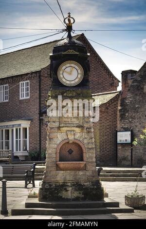 Much Wenlock, con una popolazione di circa 3,000 persone, è una città medievale e parrocchia nello Shropshire, Inghilterra. Foto Stock