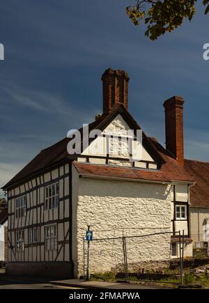 Much Wenlock, con una popolazione di circa 3,000 persone, è una città medievale e parrocchia nello Shropshire, Inghilterra. Foto Stock