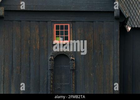 Particolare della chiesa a doghe di Lom, Innlandet, Norvegia Foto Stock