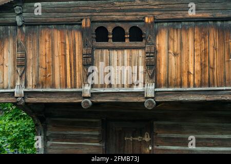 Edifici storici nel Museo all'aperto di Maihaugen, Lillehammer, Innlandet, Norvegia Foto Stock