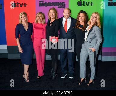 Kate Bolduan, Alisyn Camerota, Christina Romans, Brian Stelter, Robin Meade, Brooke Baldwin arriva al Morning Show New York Premiere da APPLE TV, tenuto al Lincoln Center di New York City, Lunedi, 28 ottobre 2019. Foto di Jennifer Graylock-Graylock.com 917-519-7666 Foto Stock