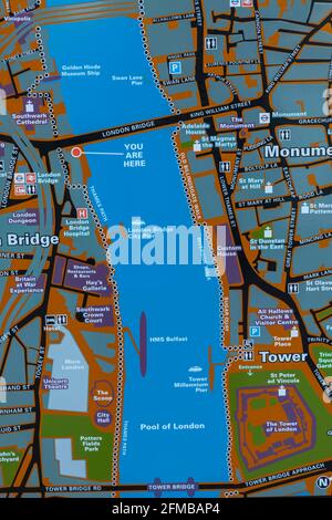 Inghilterra, Londra, Southwark, Mappa della strada che mostra la Torre di Londra, il Tamigi e l'area del London Bridge Foto Stock