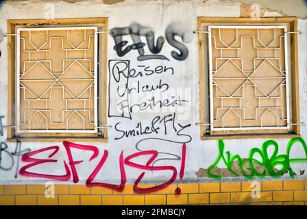 Graffiti, pittura di facciata, Cittadella di Petersberg, facciata, fortezza, Estate, Erfurt, Turingia, Germania, Europa Foto Stock