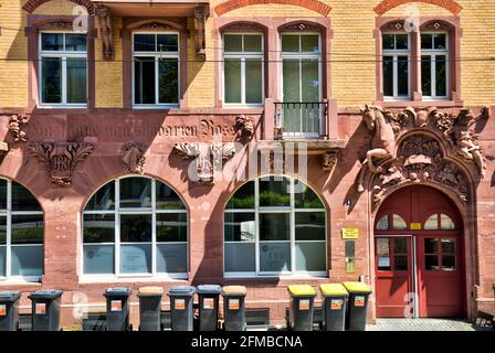 Casa facciata, porta anteriore, ingresso casa, finestra, città vecchia, Estate, Erfurt, Turingia, Germania, Europa Foto Stock