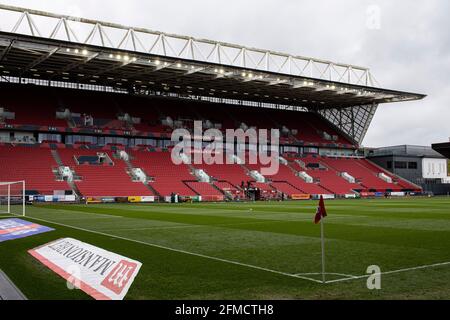 Bristol, Regno Unito. 8 maggio 2021. Vista generale di Ashton Gate prima della partita EFL Skybet, Bristol City contro Brentford all'Ashton Gate Stadium di Bristol, Avon, sabato 8 maggio 2021. Questa immagine può essere utilizzata solo per scopi editoriali. Solo per uso editoriale, è richiesta una licenza per uso commerciale. Nessun utilizzo nelle scommesse, nei giochi o nelle pubblicazioni di un singolo club/campionato/giocatore. pic by Lewis Mitchell/Andrew Orchard sports photography/Alamy Live news Credit: Andrew Orchard sports photography/Alamy Live News Foto Stock