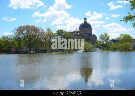 Kosciuszko Park in primavera, Milwaukee Wisconsin. Foto Stock