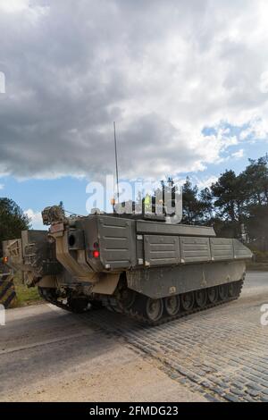 Il veicolo blindato Ares prende il nome dal God of War greco a Bovington, Dorset UK in aprile Foto Stock