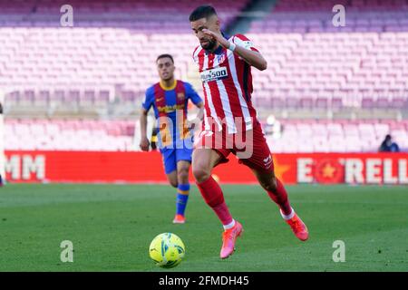 Camp Nou, Barcellona, Catalogna, Spagna. 8 maggio 2021. La Liga Football, Barcellona contro Atletico Madrid; Carrasco di Ateltico si fa avanti sulla palla Credit: Action Plus Sports/Alamy Live News Foto Stock