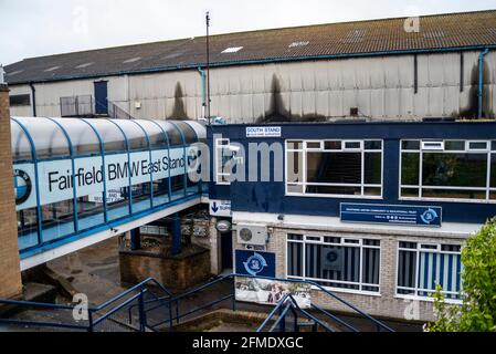 Roots Hall stadio sede di Southend Utd come hanno giocato la loro partita finale della stagione, il loro ultimo prima della retrocessione. Decadimento Foto Stock