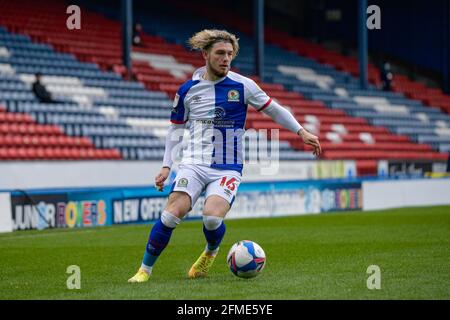 Blackburn, Regno Unito. 8 maggio 2021. Harvey Elliott n. 16 di Blackburn Rovers con la palla a Blackburn, Regno Unito il 5/8/2021. (Foto di Simon Whitehead/News Images/Sipa USA) Credit: Sipa USA/Alamy Live News Foto Stock