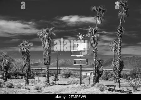 Una città della California deserta a lungo Foto Stock