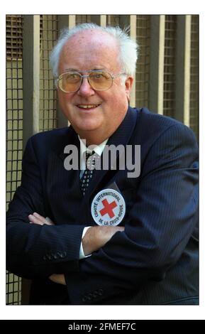 Jacques Morillon membro del Comitato Internazionale della Croce Rossa, amico e visitatore di Nelson Mandela durante i suoi anni nelle prigioni sudafricane.pic David Sandison 10/7/2003 Foto Stock