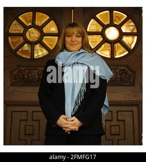 Lisa Milne.... esibendosi nei progressi del Rake al Colosseo di Londra.pic David Sandison 20/11/2001 Foto Stock