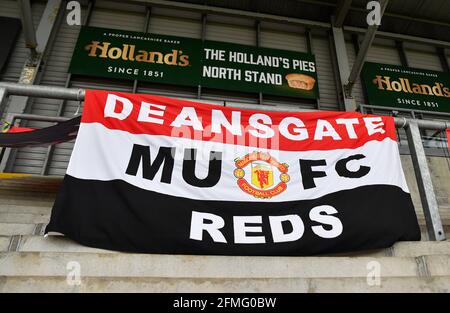 Leigh, Regno Unito. 09 maggio 2021. Vista generale delle bandiere all'interno del terreno prima della partita Womens Super League tra Manchester United ed Everton al Leigh Sports Village a Leigh, Inghilterra. Credit: SPP Sport Press Photo. /Alamy Live News Foto Stock