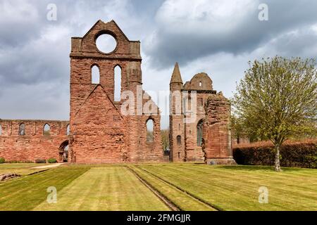 ARBROATH ABBEY ANGUS SCOZIA VISTA DEL BEN CONSERVATO SUD TRANSETTO E SACRESTIA Foto Stock