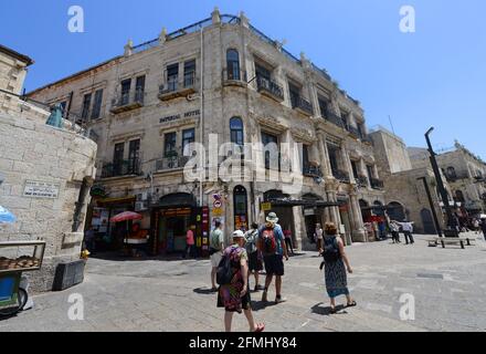 L'hotel Imperial nella piazza Omar Ibn El-Khattab, nella città vecchia di Gerusalemme. Foto Stock