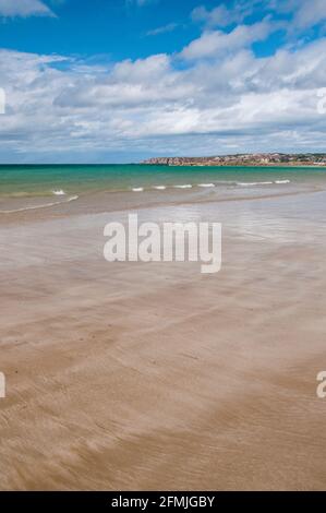 Saint Pabu beach a bassa marea nei pressi di Erquy, Cote d'armatura (22), Brittany, Francia Foto Stock