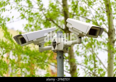 La telecamera CCTV IP è un sistema di sicurezza per la casa. Messa a fuoco selettiva Foto Stock