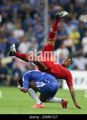 Jerome Boateng FC Bayern MŸnchen vs Didier Drogba ( Chelsea ) Fussball Championsleague Final FC Chelsea - FC Bayern Muenchen 2011 / 2012 UEFA Champions League Final FC Chelsea - FC Bayern 5:4 monaco di baviera 19. 2012 © diebilderwelt / Alamy Stock Foto Stock