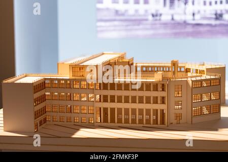 Modello della scuola d'arte nel 1928 a Bratislava. Scuola di artigianato d'arte all'inizio del XX secolo in Slovacchia. Foto Stock