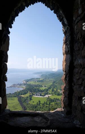 Vista dalla torre di guardia Dun na Cuaich del Castello di Inveraray, Argyll, Scozia Foto Stock