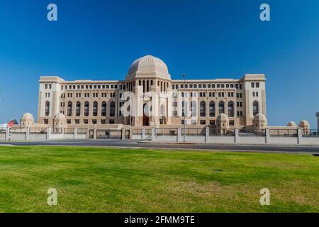 Edificio della Corte Suprema a Muscat, Oman Foto Stock